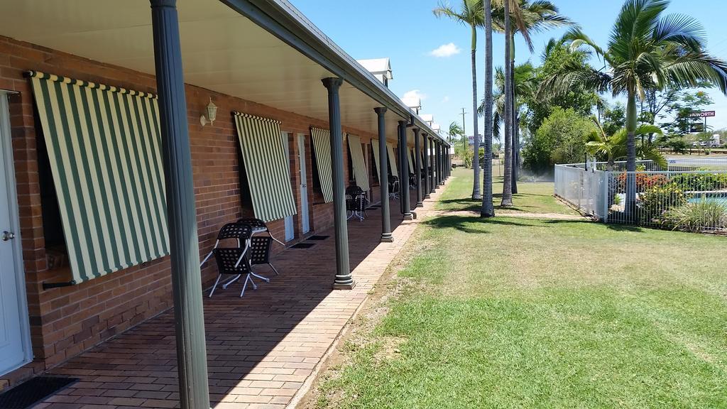 True Blue Motor Inn Rockhampton Exterior photo